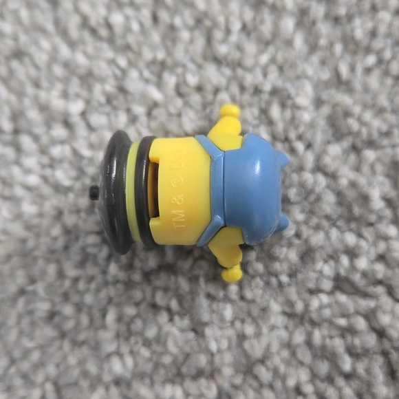 Tiny Toy Minion - Picture 2 of 4